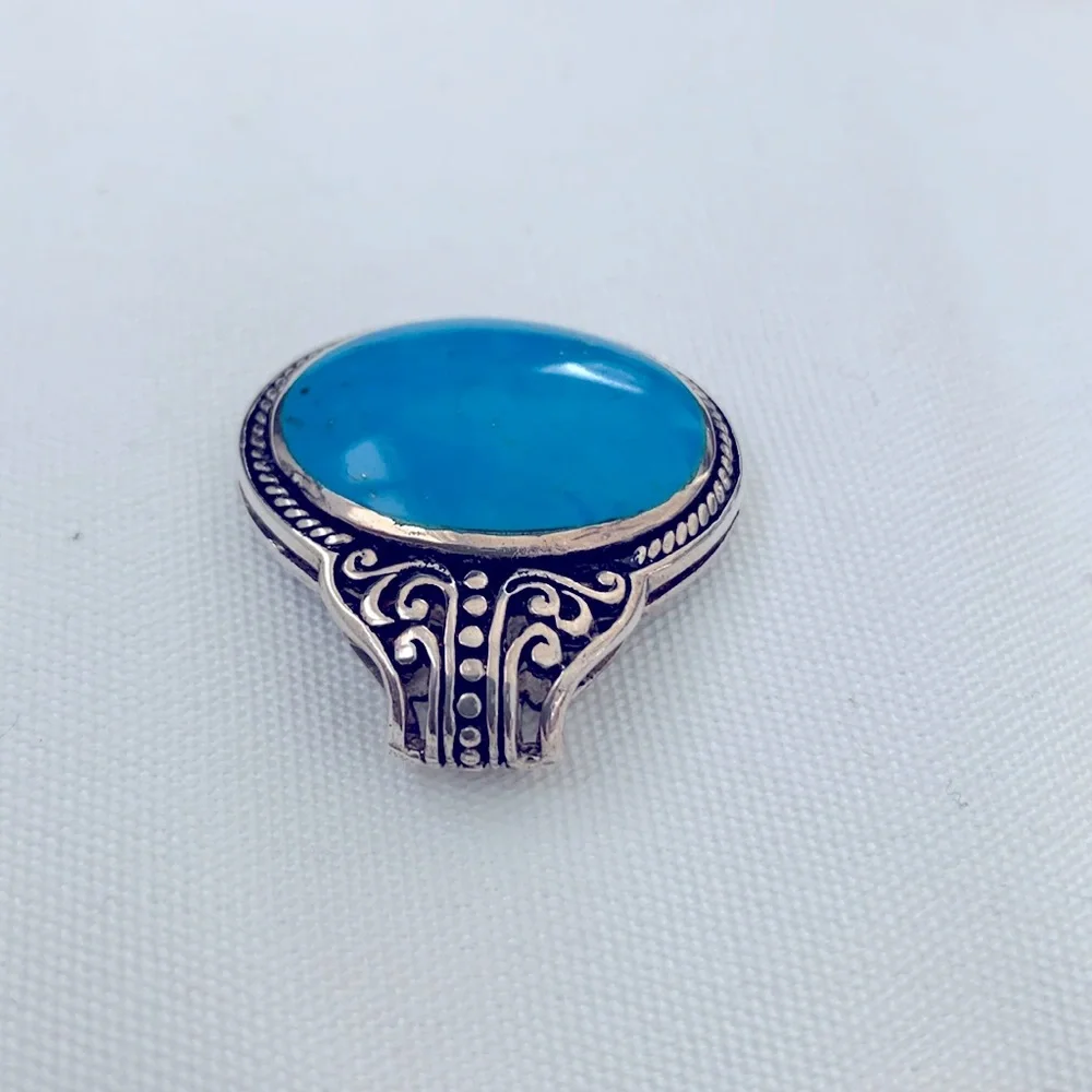 Vintage Medallion Blue stone with silver Great Gift!!🎁 - Picture 2 of 5